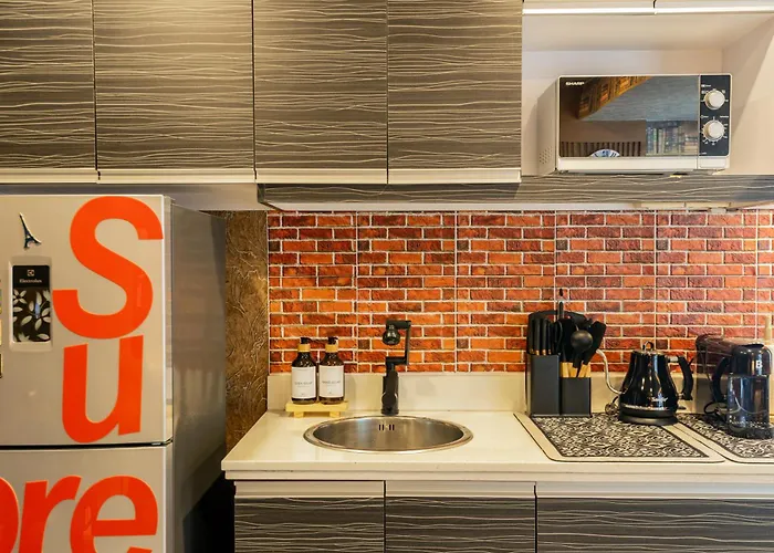 Mancave 2br Bgc Taguig