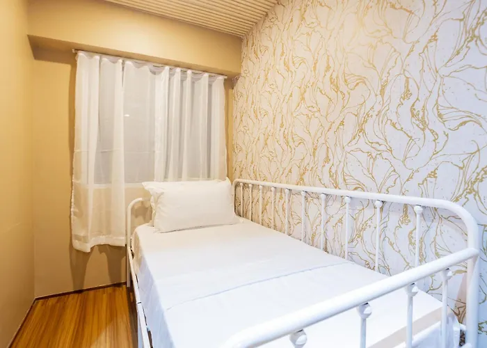 Mancave 2br Bgc Taguig * Manilla
