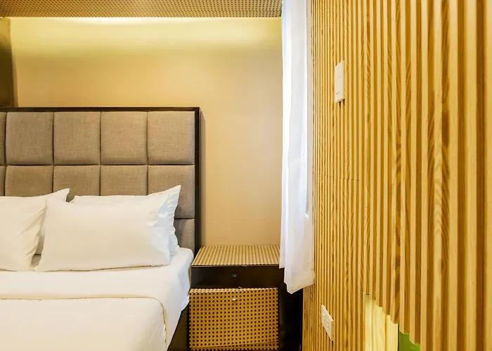 Mancave 2br Bgc Taguig Aparthotel