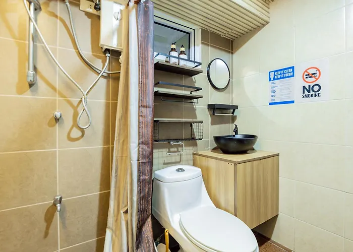 Mancave 2br Bgc Taguig Aparthotel